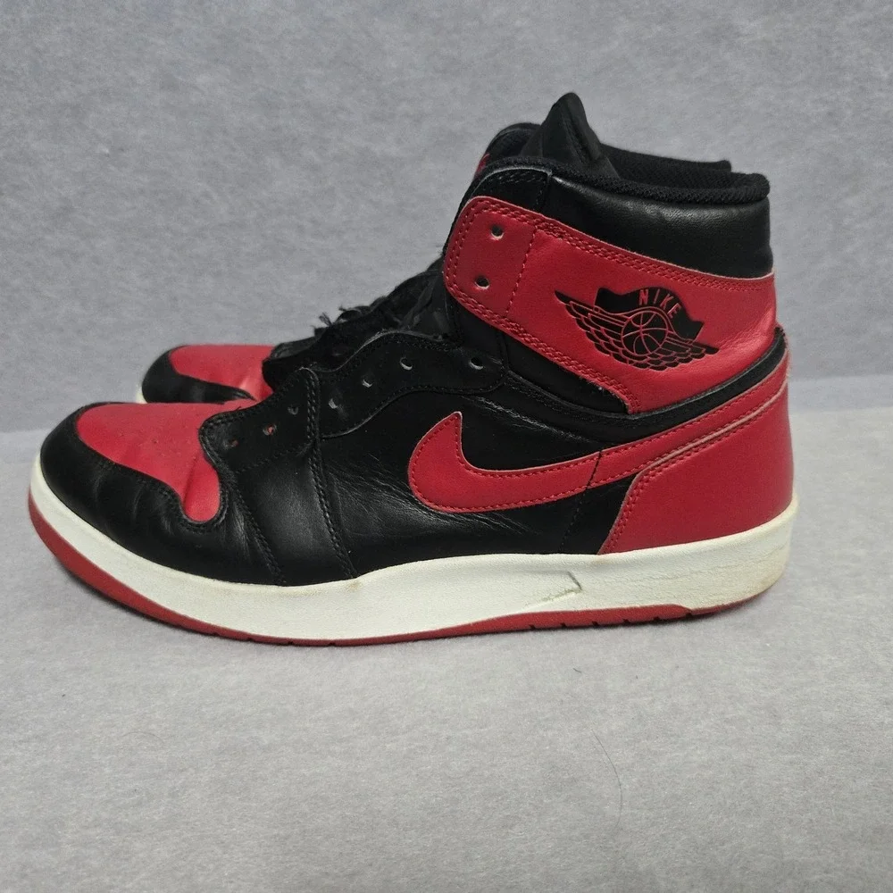 Nike Air Jordan 1 Retro OG High Banned Bred Sz 12 Red & Black